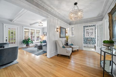 Tiny photo for 740 W Hutchinson Street, Chicago, IL 60613 (MLS # 12604489)