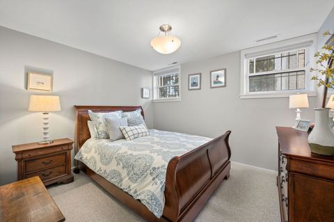Tiny photo for 740 W Hutchinson Street, Chicago, IL 60613 (MLS # 12604489)