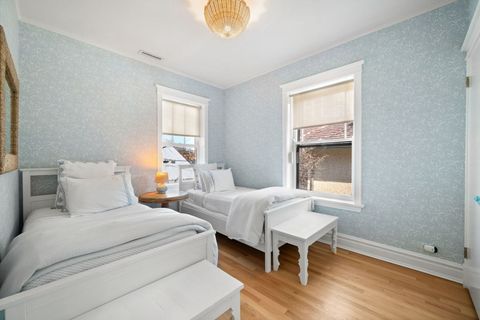 Tiny photo for 740 W Hutchinson Street, Chicago, IL 60613 (MLS # 12604489)