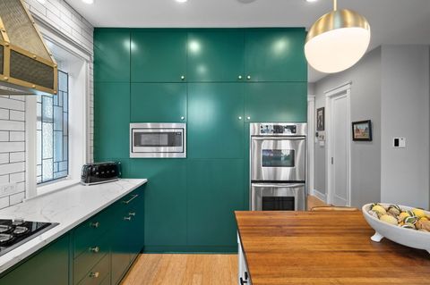 Tiny photo for 740 W Hutchinson Street, Chicago, IL 60613 (MLS # 12604489)