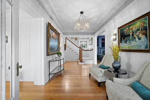 Tiny photo for 740 W Hutchinson Street, Chicago, IL 60613 (MLS # 12604489)