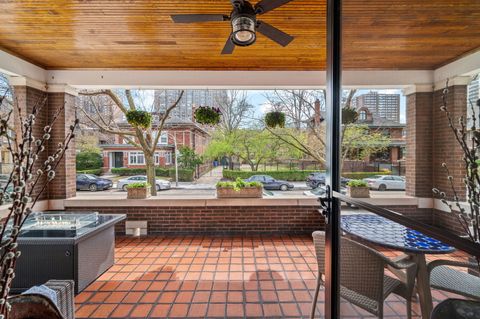 Tiny photo for 740 W Hutchinson Street, Chicago, IL 60613 (MLS # 12604489)