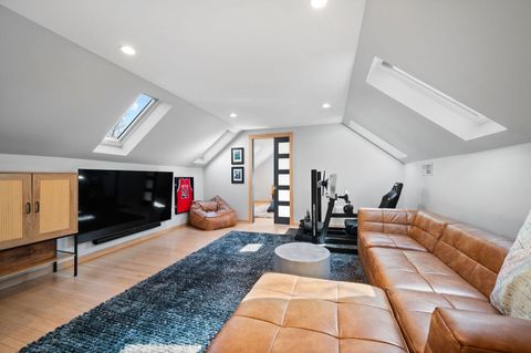 Tiny photo for 740 W Hutchinson Street, Chicago, IL 60613 (MLS # 12604489)