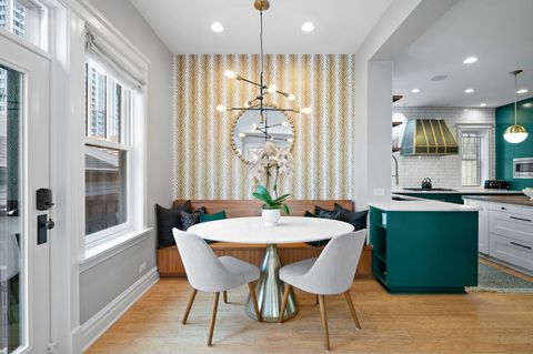 Tiny photo for 740 W Hutchinson Street, Chicago, IL 60613 (MLS # 12604489)