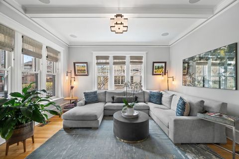 Tiny photo for 740 W Hutchinson Street, Chicago, IL 60613 (MLS # 12604489)