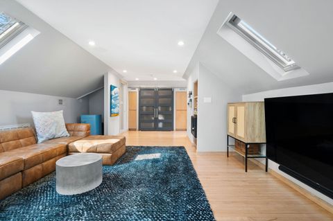 Tiny photo for 740 W Hutchinson Street, Chicago, IL 60613 (MLS # 12604489)