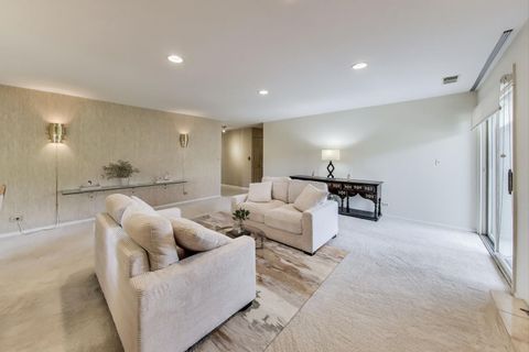 Tiny photo for 1220 Rudolph Road #3A, Northbrook, IL 60062 (MLS # 12490037)
