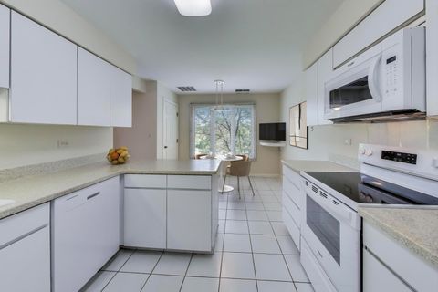Tiny photo for 1220 Rudolph Road #3A, Northbrook, IL 60062 (MLS # 12490037)