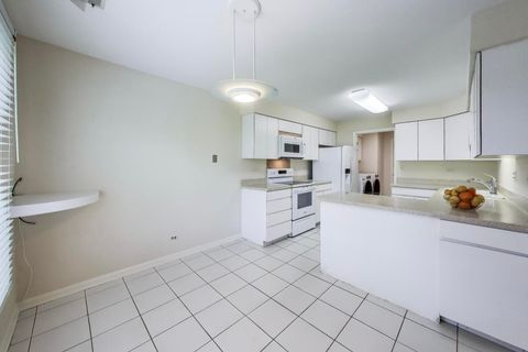 Tiny photo for 1220 Rudolph Road #3A, Northbrook, IL 60062 (MLS # 12490037)