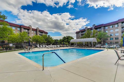 Tiny photo for 1220 Rudolph Road #3A, Northbrook, IL 60062 (MLS # 12490037)
