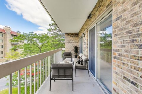 Tiny photo for 1220 Rudolph Road #3A, Northbrook, IL 60062 (MLS # 12490037)
