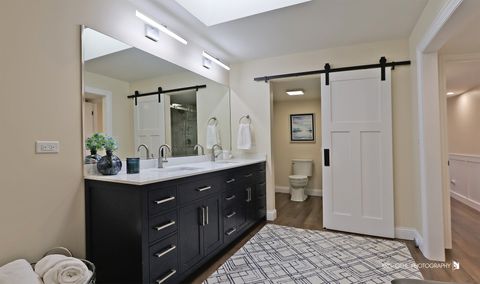 Tiny photo for 150 Red Top Drive #304, Libertyville, IL 60048 (MLS # 12475867)