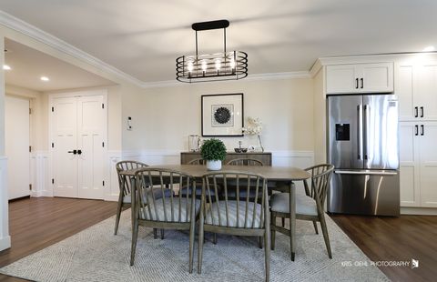 Tiny photo for 150 Red Top Drive #304, Libertyville, IL 60048 (MLS # 12475867)