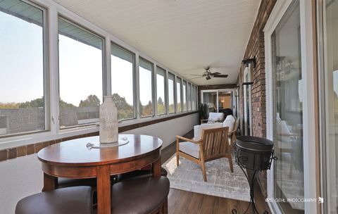 Tiny photo for 150 Red Top Drive #304, Libertyville, IL 60048 (MLS # 12475867)