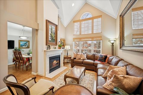 Tiny photo for 2710 Langley Circle, Glenview, IL 60025 (MLS # 12557070)