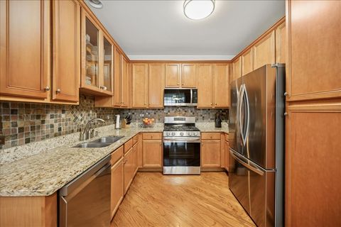 Tiny photo for 2710 Langley Circle, Glenview, IL 60025 (MLS # 12557070)