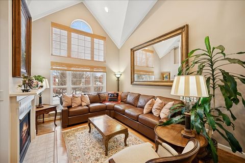 Tiny photo for 2710 Langley Circle, Glenview, IL 60025 (MLS # 12557070)