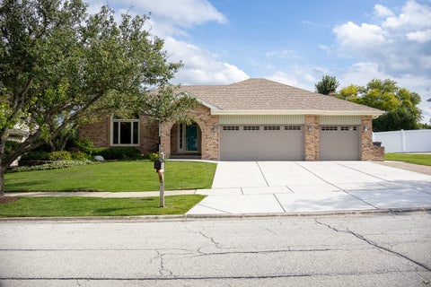 Tiny photo for 17245 Grange Drive, Orland Park, IL 60467 (MLS # 12685488)