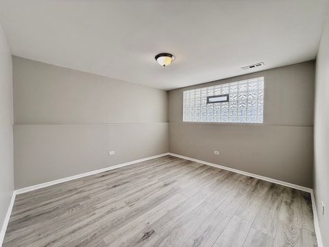 Tiny photo for 17213 Springtide Lane, Hazel Crest, IL 60429 (MLS # 12564481)