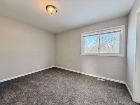 Tiny photo for 17213 Springtide Lane, Hazel Crest, IL 60429 (MLS # 12564481)