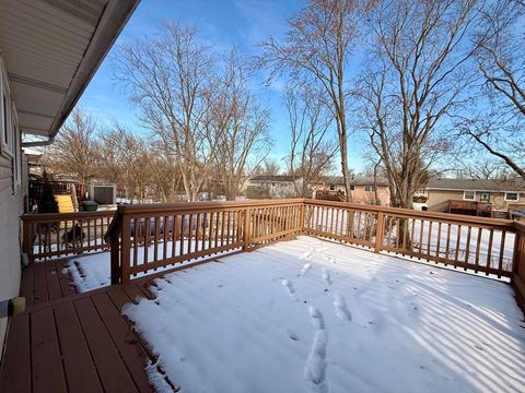 Tiny photo for 17213 Springtide Lane, Hazel Crest, IL 60429 (MLS # 12564481)