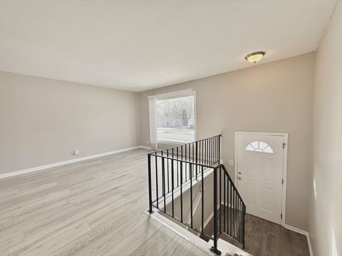 Tiny photo for 17213 Springtide Lane, Hazel Crest, IL 60429 (MLS # 12564481)
