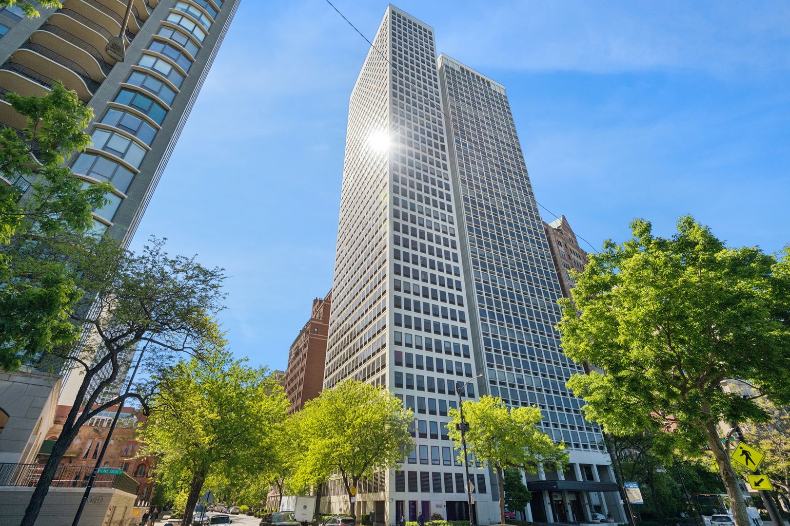 1100 N Lake Shore Drive 15B