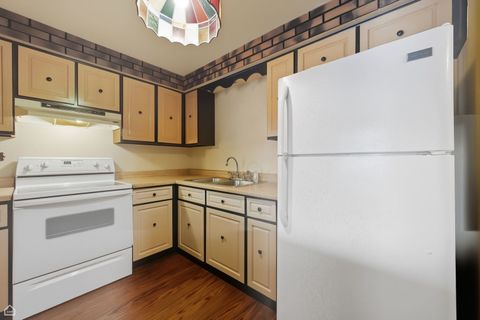 Tiny photo for 2218 N Newland Avenue #203, Chicago, IL 60707 (MLS # 12495084)