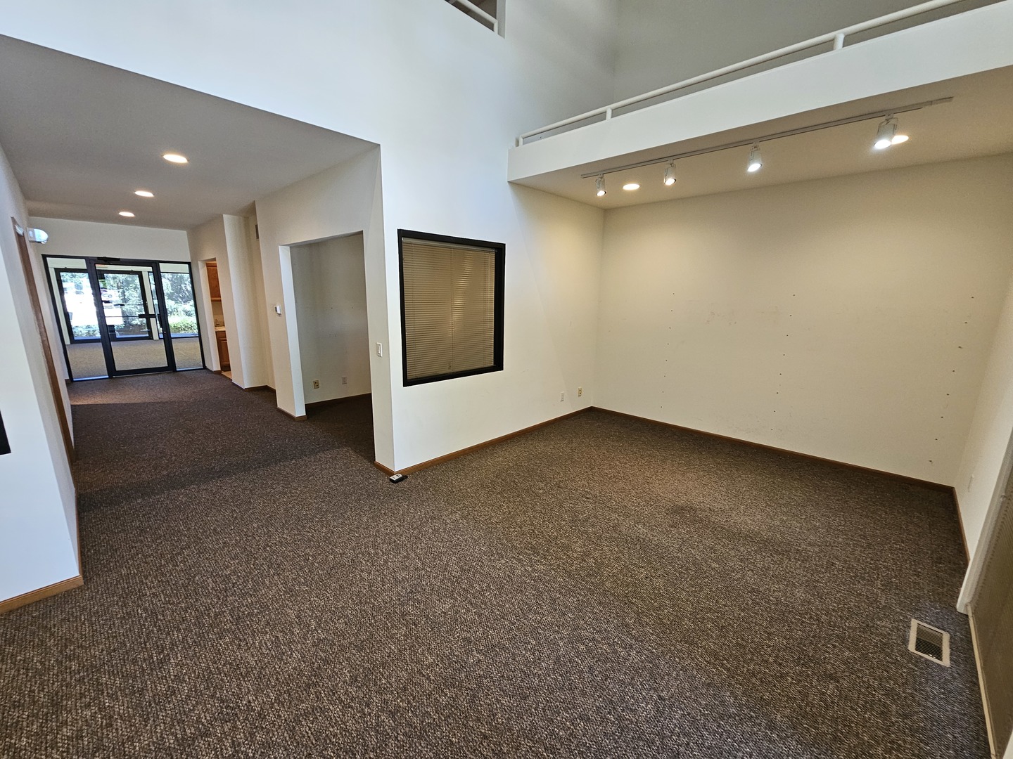 2902 Crossing Court B