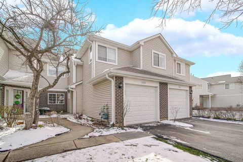 Photo of 1145 E Cambria Lane S #1145, Lombard, IL 60148 (MLS # 12595105)