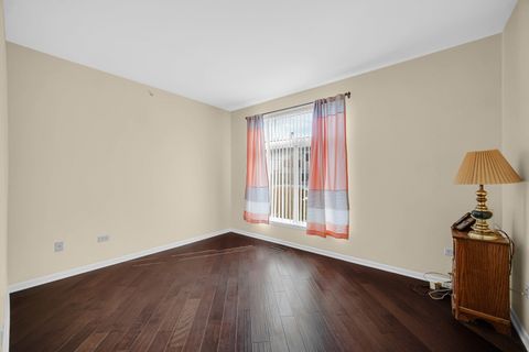 Tiny photo for 1145 E Cambria Lane S #1145, Lombard, IL 60148 (MLS # 12595105)