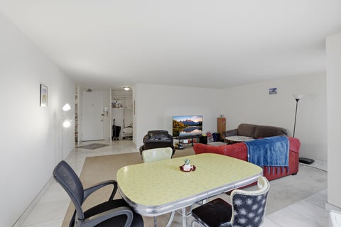 Tiny photo for 5701 N Sheridan Road #3E, Chicago, IL 60660 (MLS # 12607951)