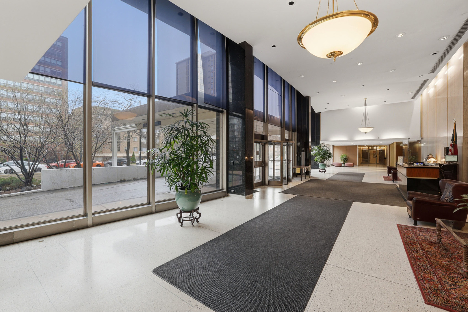 5701 N Sheridan Road 3E