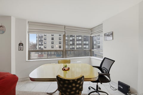 Tiny photo for 5701 N Sheridan Road #3E, Chicago, IL 60660 (MLS # 12607951)