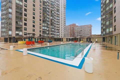 Tiny photo for 5701 N Sheridan Road #3E, Chicago, IL 60660 (MLS # 12607951)