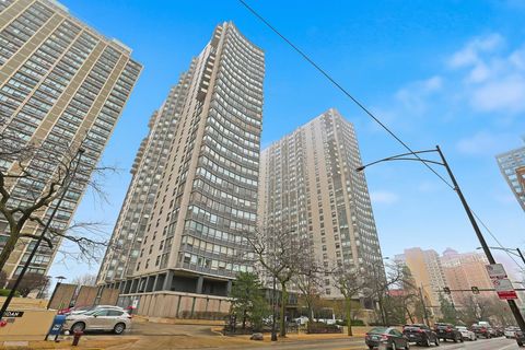 Photo of 5701 N Sheridan Road #3E, Chicago, IL 60660 (MLS # 12607951)