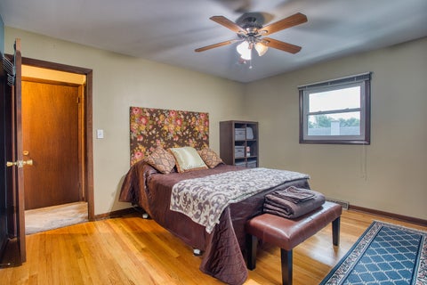 Tiny photo for 256 N Grace Street, Lombard, IL 60148 (MLS # 12729744)