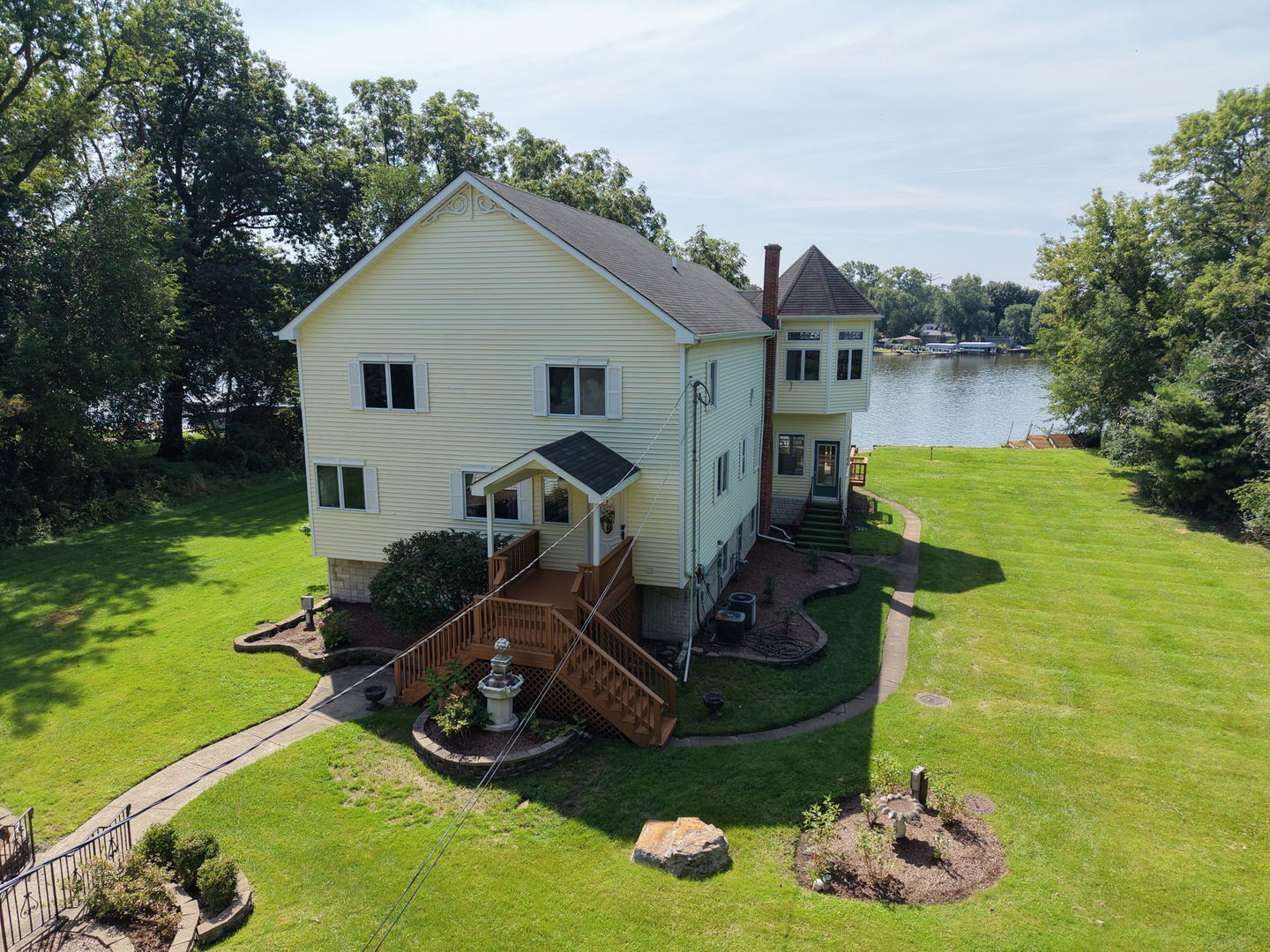 1301 Tower Lane