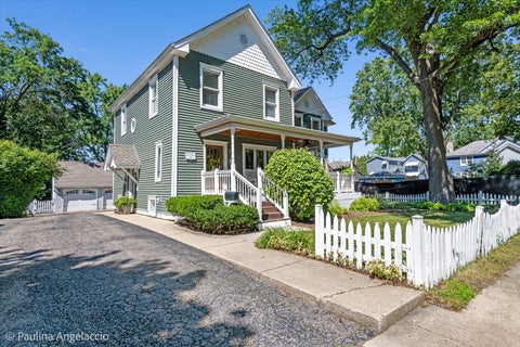 Tiny photo for 318 W Lake Street, Barrington, IL 60010 (MLS # 12717913)
