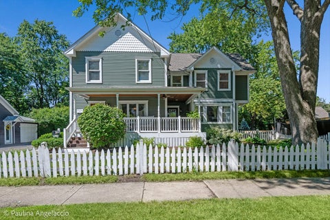 Photo of 318 W Lake Street, Barrington, IL 60010 (MLS # 12717913)