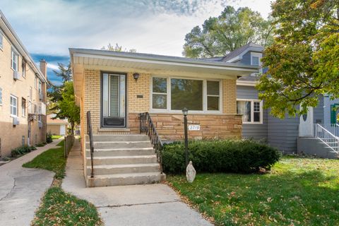Photo of 2719 N Nordica Avenue, Chicago, IL 60707 (MLS # 12442334)