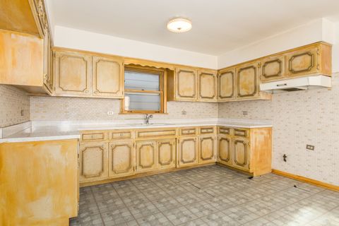 Tiny photo for 2719 N Nordica Avenue, Chicago, IL 60707 (MLS # 12442334)