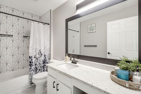 Tiny photo for 16 Black Oak Court, Bolingbrook, IL 60490 (MLS # 12596494)