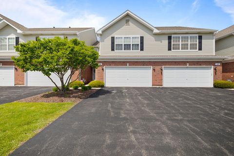 Tiny photo for 16 Black Oak Court, Bolingbrook, IL 60490 (MLS # 12596494)