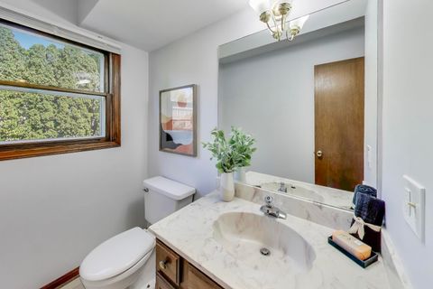 Tiny photo for 812 W Whiting Lane, Arlington Heights, IL 60004 (MLS # 12484045)