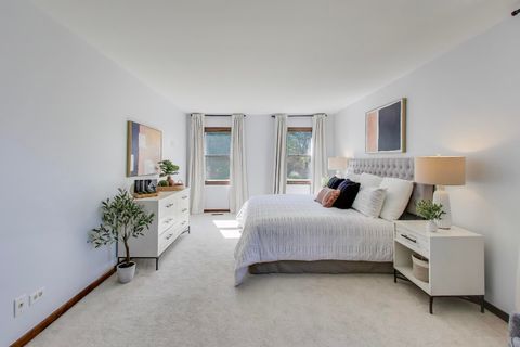Tiny photo for 812 W Whiting Lane, Arlington Heights, IL 60004 (MLS # 12484045)