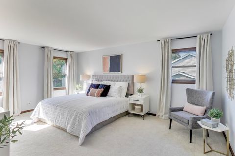 Tiny photo for 812 W Whiting Lane, Arlington Heights, IL 60004 (MLS # 12484045)