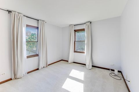 Tiny photo for 812 W Whiting Lane, Arlington Heights, IL 60004 (MLS # 12484045)