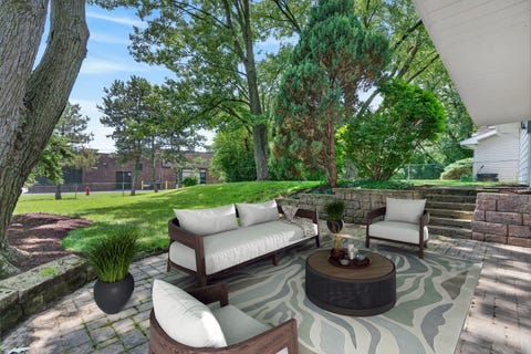 Tiny photo for 405 W Newport Road, Hoffman Estates, IL 60169 (MLS # 12700344)