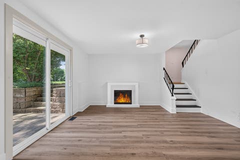 Tiny photo for 405 W Newport Road, Hoffman Estates, IL 60169 (MLS # 12700344)